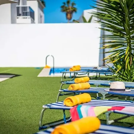 ヴィラ Playa De Fanabe Sleeps 8 Pool Air Con Wifi *