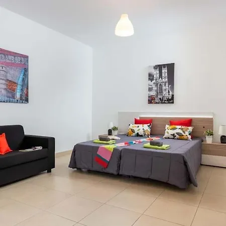 ヴィラ Playa De Fanabe Sleeps 8 Pool Air Con Wifi *