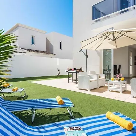 Playa De Fanabe Sleeps 8 Pool Air Con Wifi 别墅 *